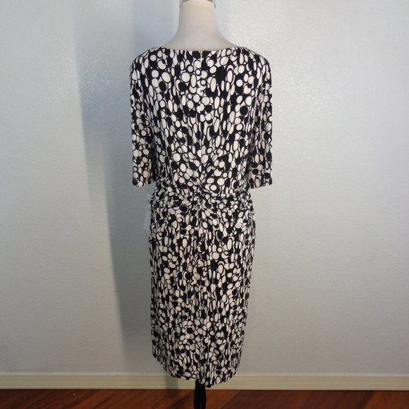LONDON TIMES WOMAN Black/White Ruched Side Stretch Half Sleeve Dress Sz 2x NWT - Picture 4 of 7